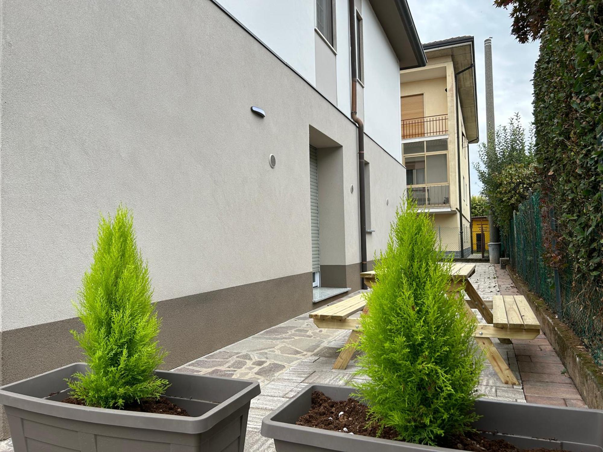 Treviolo - Immobili E Soluzioni Rentアパートメント エクステリア 写真